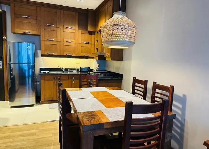 Cozy, Spacious 1 Bedroom Condo, Reach St Lukes Bgc By Foot *