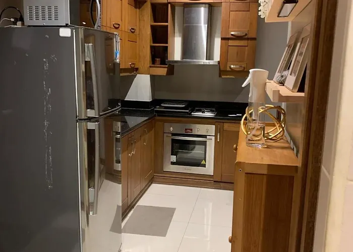 Cozy, Spacious 1 Bedroom Condo, Reach St Lukes Bgc By Foot *